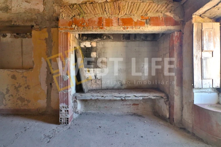 Moradia T10 para Venda em Vau Foto 12