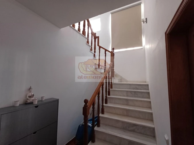 Moradia T5 para Venda em Carvalhal Foto 3