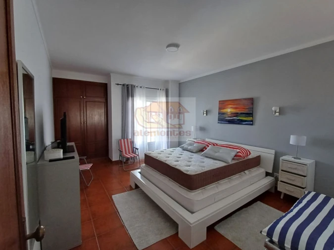 Moradia T5 para Venda em Carvalhal Foto 4