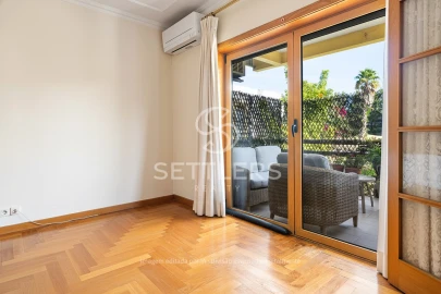 Apartamento T2 para Venda em Santa Maria e São Miguel, São Martinho, São Pedro Penaferrim