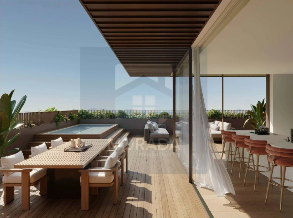 Apartamento T4 para Venda em São Felix da Marinha Foto 1