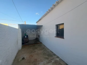 Moradia T2 para Venda em Santa Vitória e Mombeja