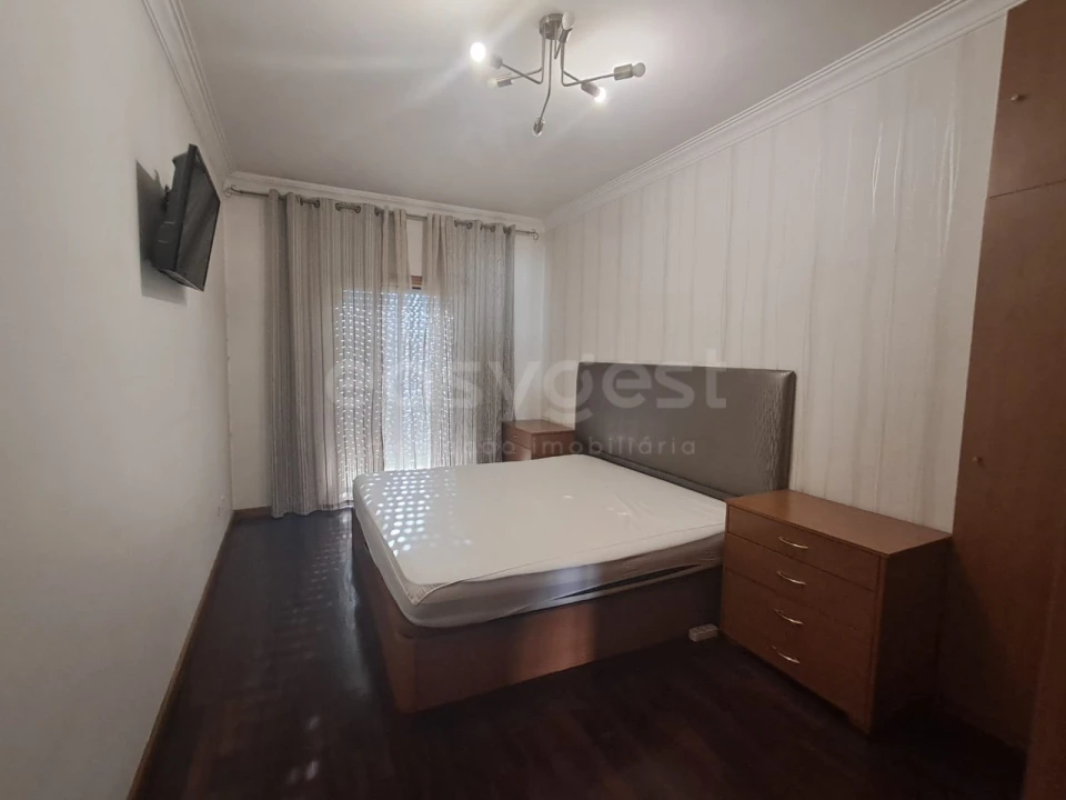 Apartamento T2 para Venda em São João Baptista e Santa Maria dos Olivais Foto 3