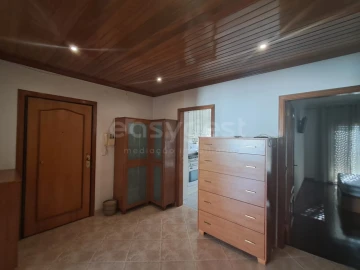 Apartamento T2 para Venda em São João Baptista e Santa Maria dos Olivais