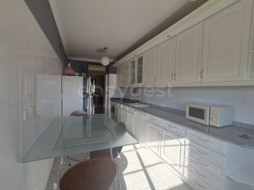 Apartamento T2 para Venda em São João Baptista e Santa Maria dos Olivais