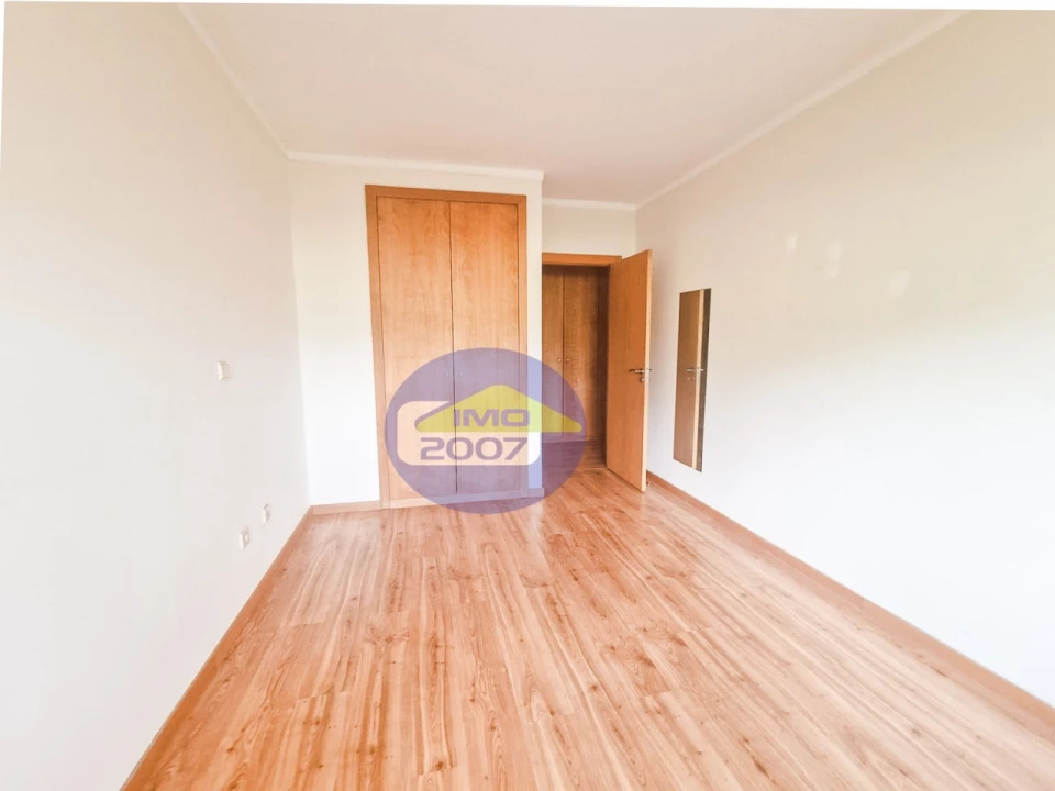 Apartamento T3 para Venda em Canelas Foto 6