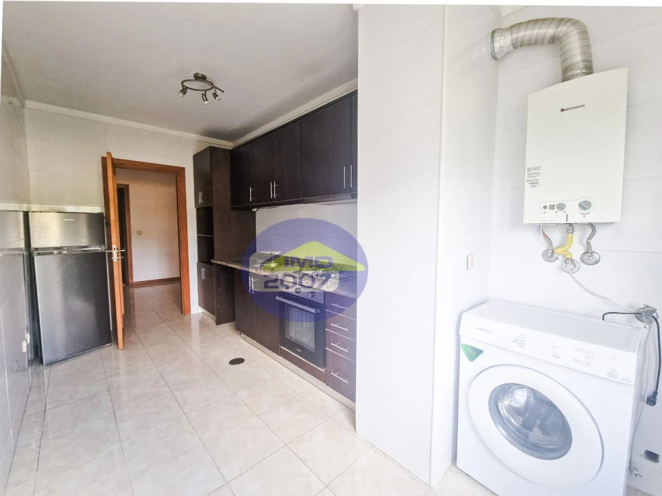 Apartamento T3 para Venda em Canelas Foto 10