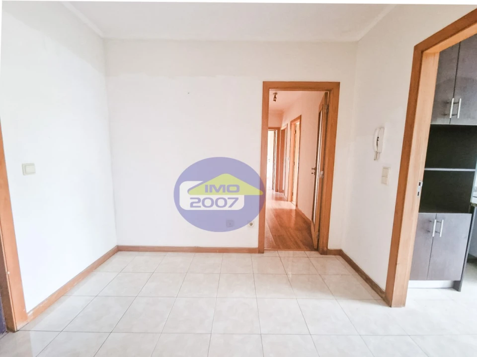 Apartamento T3 para Venda em Canelas Foto 16