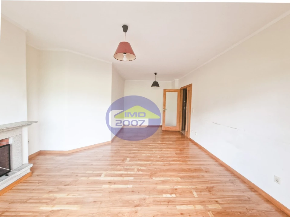Apartamento T3 para Venda em Canelas Foto 19