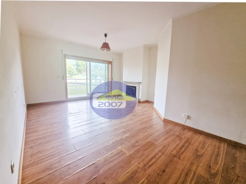 Apartamento T3 para Venda em Canelas Foto 21