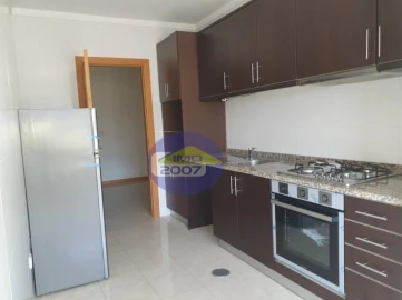 Apartamento T3 para Venda em Canelas