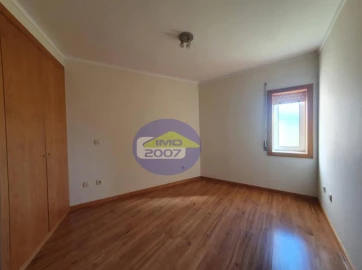Apartamento T3 para Venda em Canelas