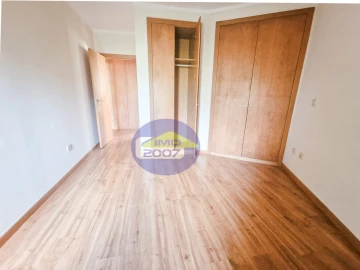 Apartamento T3 para Venda em Canelas