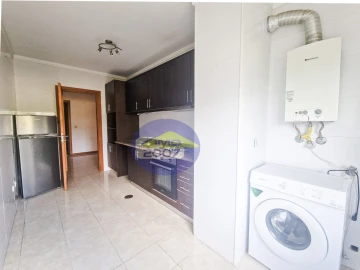 Apartamento T3 para Venda em Canelas