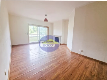Apartamento T3 para Venda em Canelas