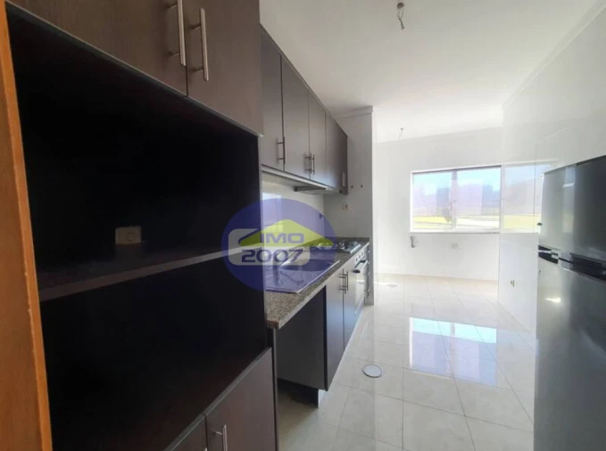 Apartamento T3 para Venda em Canelas Foto 2
