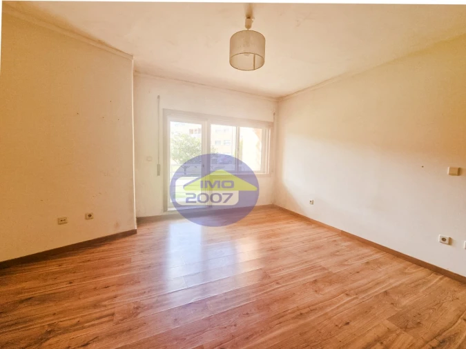 Apartamento T3 para Venda em Canelas Foto 4