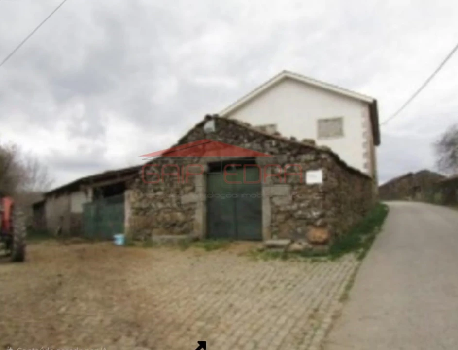 Moradia T3 para Venda em Bornes de Aguiar Foto 5