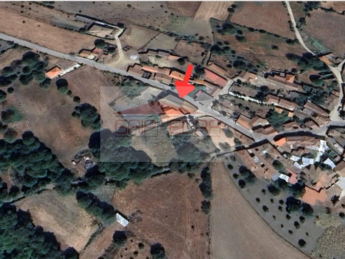 Moradia T3 para Venda em Bornes de Aguiar Foto 4