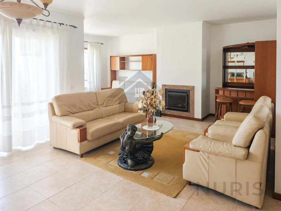 Apartamento T2 para Arrendamento em Portimão Foto 1