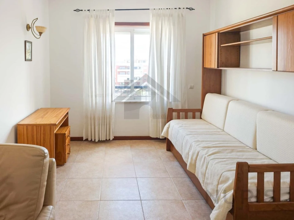 Apartamento T2 para Arrendamento em Portimão Foto 13