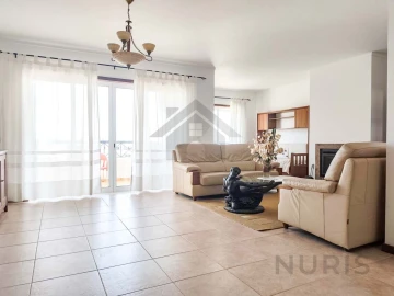 Apartamento T2 para Arrendamento em Portimão