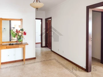 Apartamento T2 para Arrendamento em Portimão