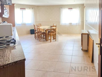 Apartamento T2 para Arrendamento em Portimão