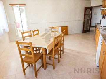 Apartamento T2 para Arrendamento em Portimão