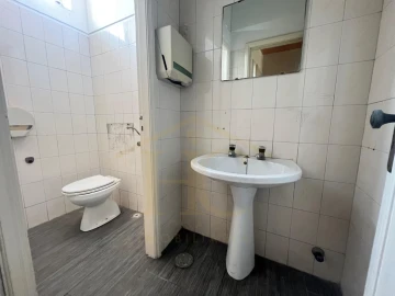 Loja para Venda em Azurara