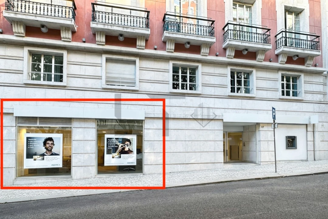 Loja para Arrendamento em Avenidas Novas Foto 1