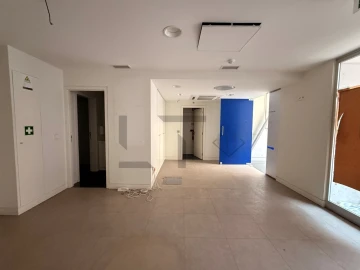 Loja para Arrendamento em Avenidas Novas