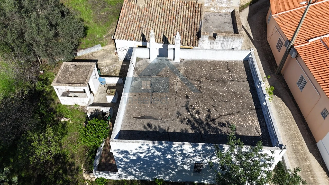 Moradia T2 para Venda em Loule (São Sebastião) Foto 30