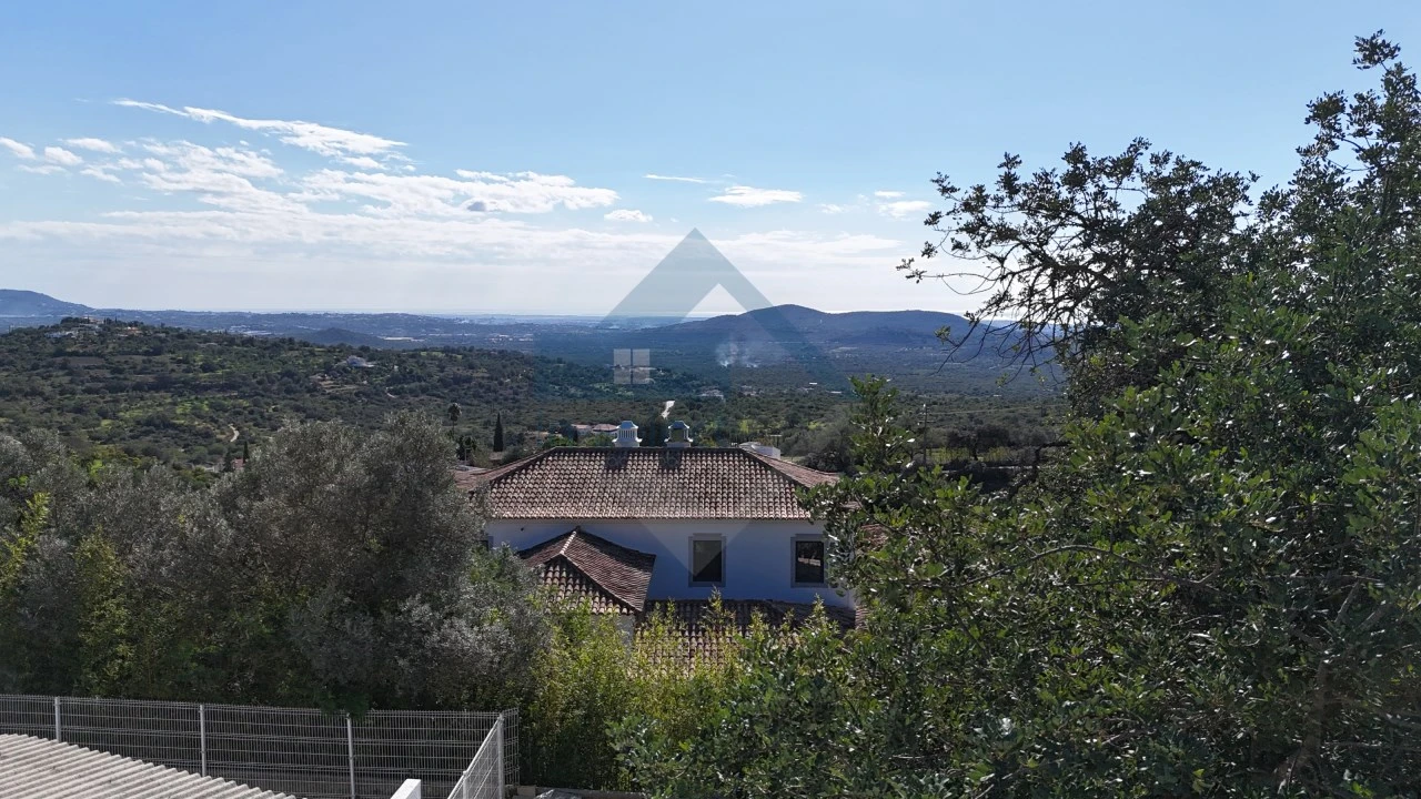 Moradia T2 para Venda em Loule (São Sebastião) Foto 34