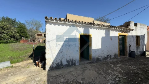 Moradia T2 para Venda em Loule (São Sebastião)