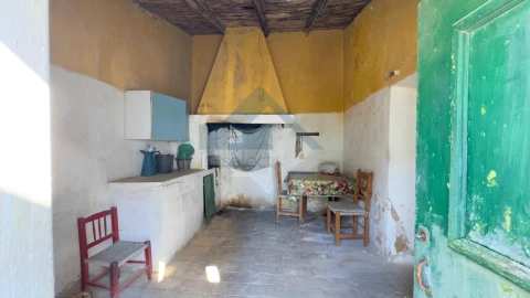 Moradia T2 para Venda em Loule (São Sebastião)