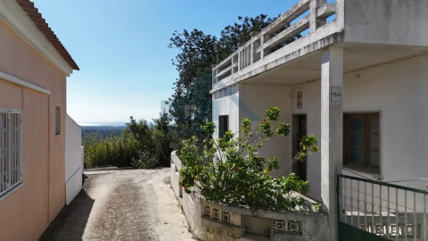 Moradia T2 para Venda em Loule (São Sebastião)