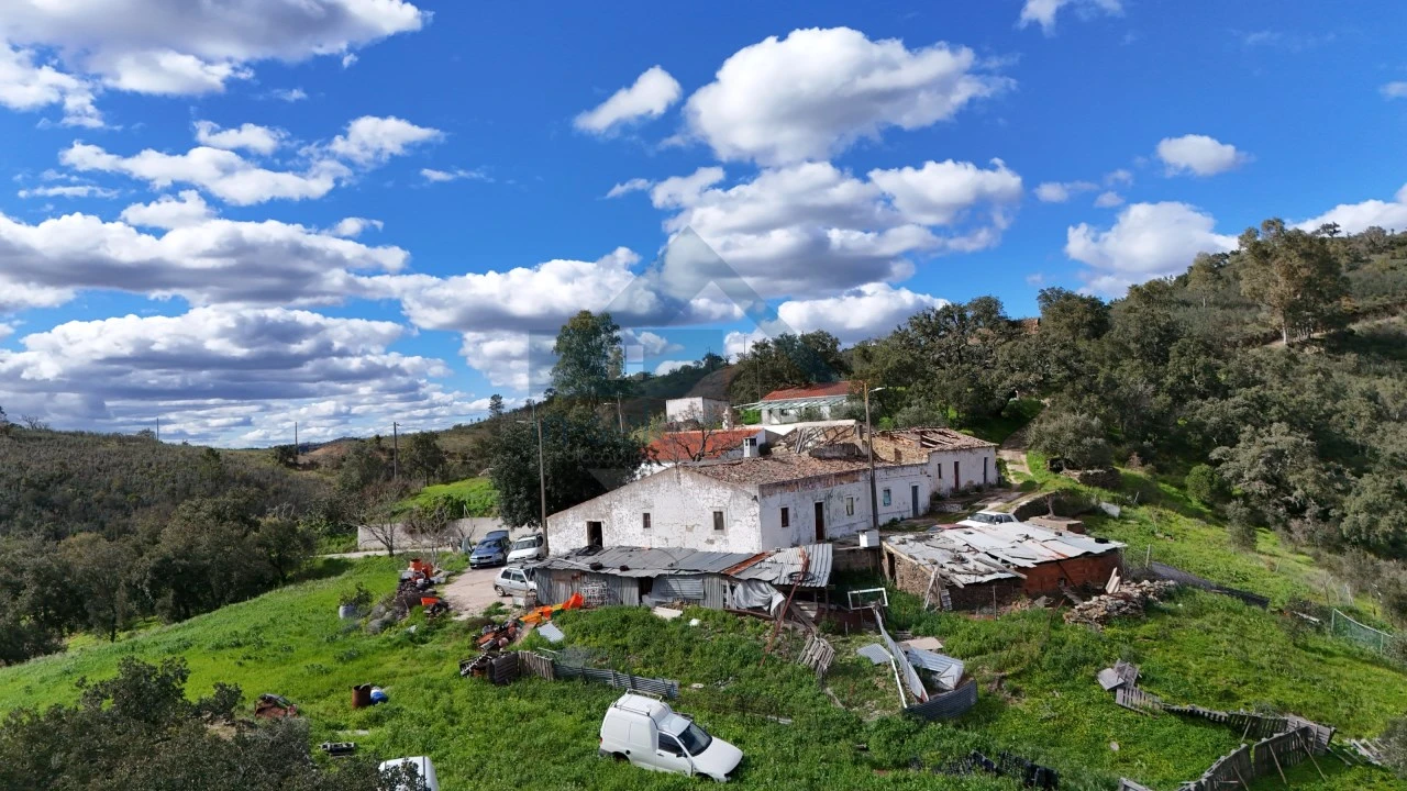 Quinta T4 para Venda em Salir Foto 11