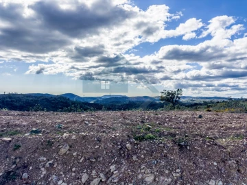 Quinta T4 para Venda em Salir