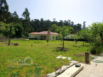 Moradia T3 para Venda em Alheira e Igreja Nova