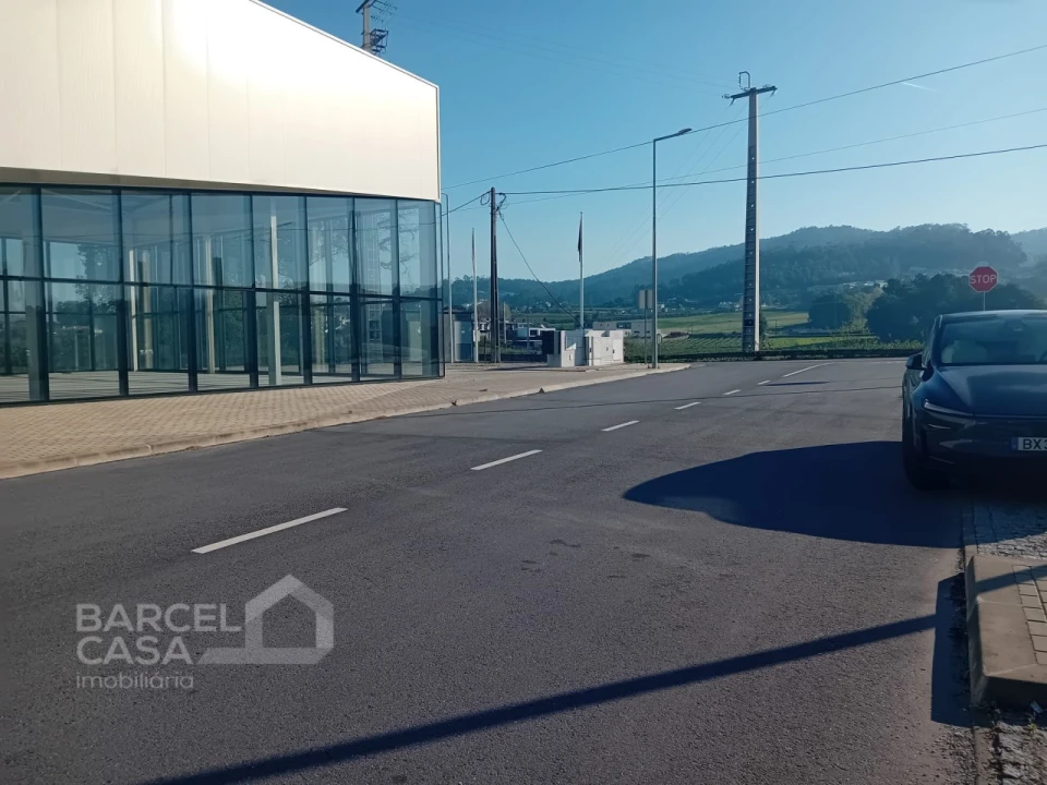 Armazém para Arrendamento em Silveiros e Rio Covo (Santa Eulália) Foto 5