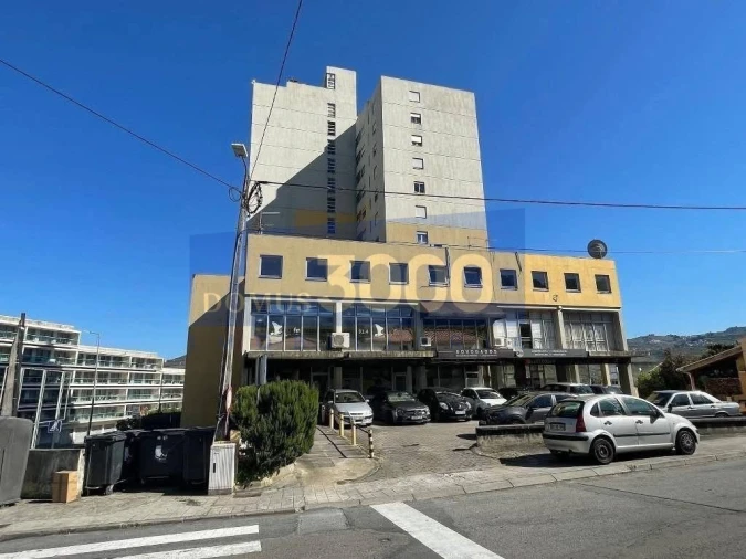 Loja para Venda em Peso da Régua e Godim Foto 3