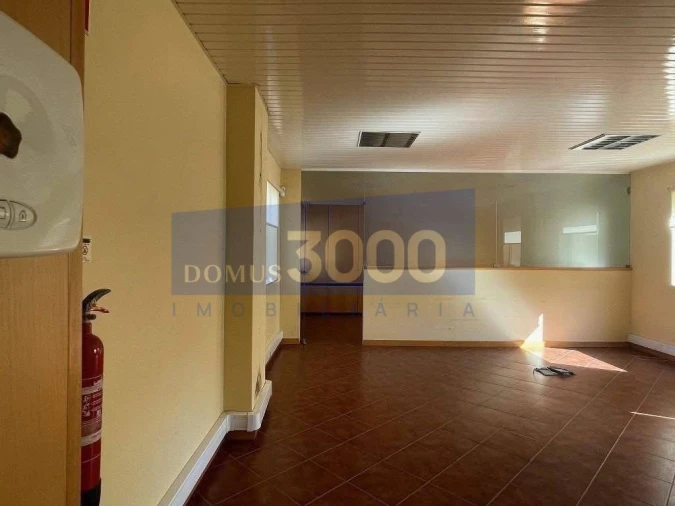 Loja para Venda em Peso da Régua e Godim Foto 4