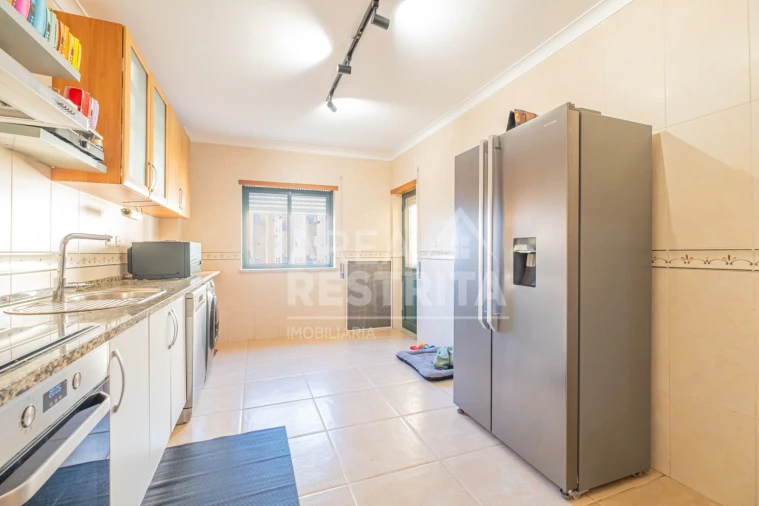 Apartamento T3 para Venda em Alhos Vedros Foto 3