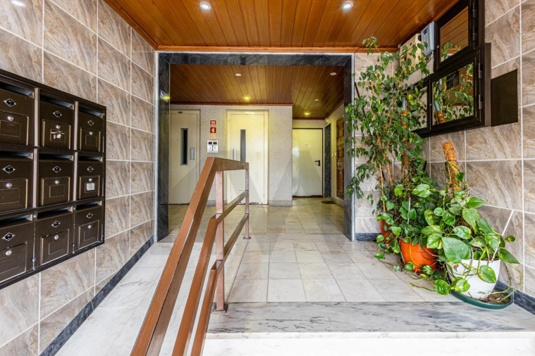 Apartamento T3 para Venda em Mina de Água Foto 21