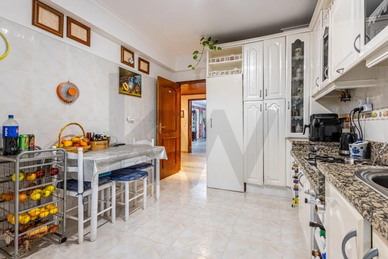 Apartamento T3 para Venda em Mina de Água Foto 7
