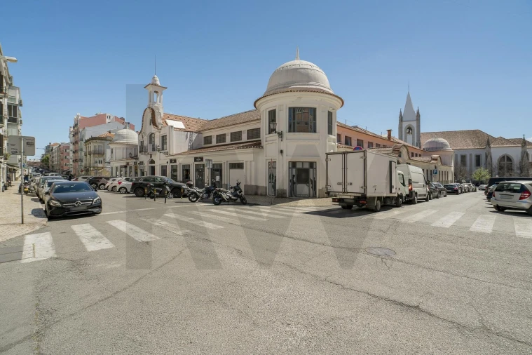 Apartamento T2 para Arrendamento em Campo de Ourique Foto 36