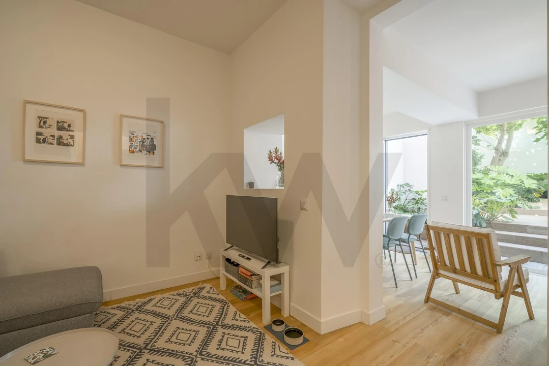 Apartamento T2 para Arrendamento em Campo de Ourique Foto 24