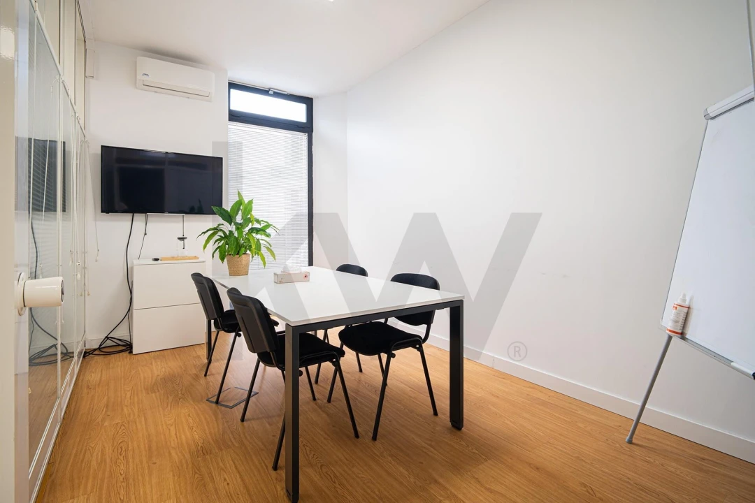 Escritório para Arrendamento em Algés, Linda-A-Velha e Cruz Quebrada-Dafundo Foto 10