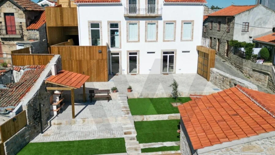 Moradia T5 para Venda em Santa Comba
